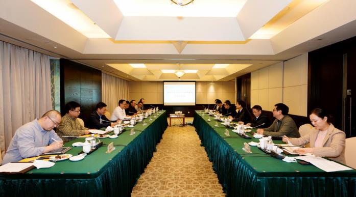 集团党委书记、董事长任丁会见重庆尊龙凯时集团董事长乔昌志一行