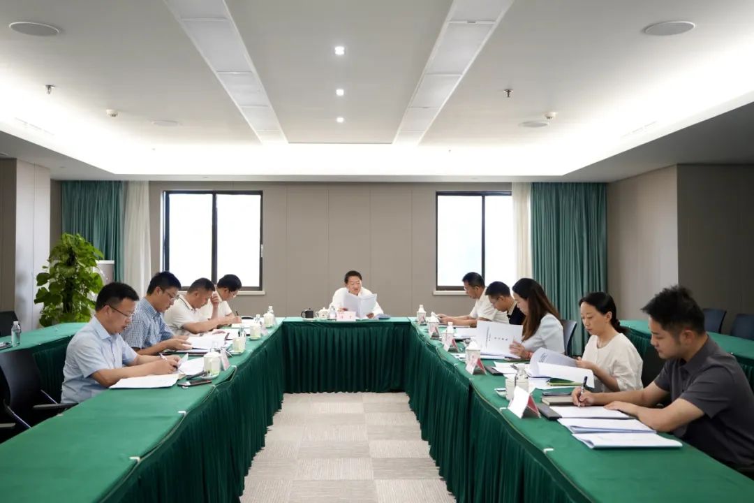 省尊龙凯时集团党委书记、董事长任丁主持尊龙凯时党校第2次校务委员会会议