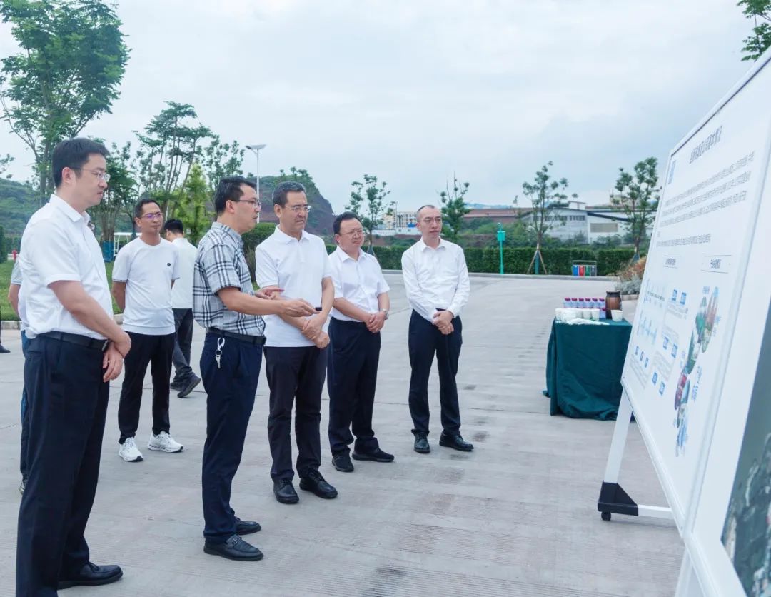 省国资委党委书记、主任冯文生赴宜宾调研国企改革深化提升行动工作并主持召开片区座谈会